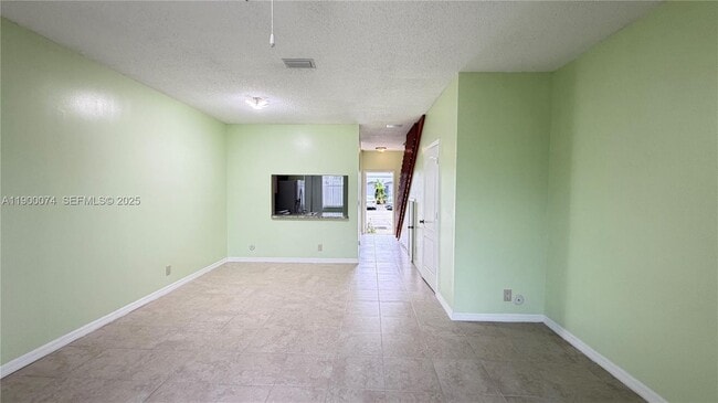 Building Photo - 870 NE 212th Terrace