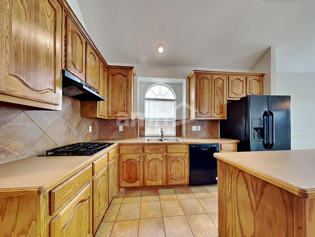 Building Photo - 222 Paradise Way