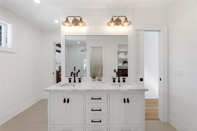 Building Photo - 17C Basket Neck Ln