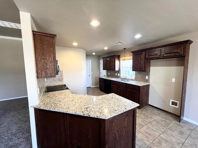 Building Photo - 8224 Hillers Rd