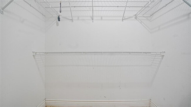Building Photo - 105 Caterham Way