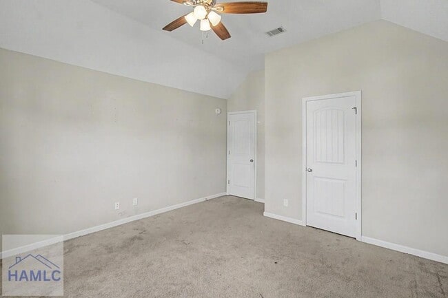 Building Photo - 976 Oak Crest Dr