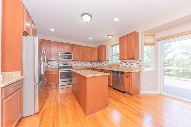 Building Photo - 51344 E Bourne Terrace