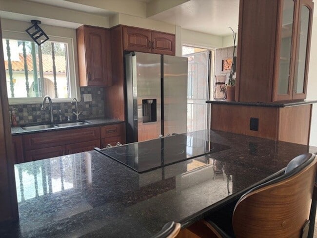 Primary Photo - Beautifully Renovated 2-Bedroom Home in Tr...