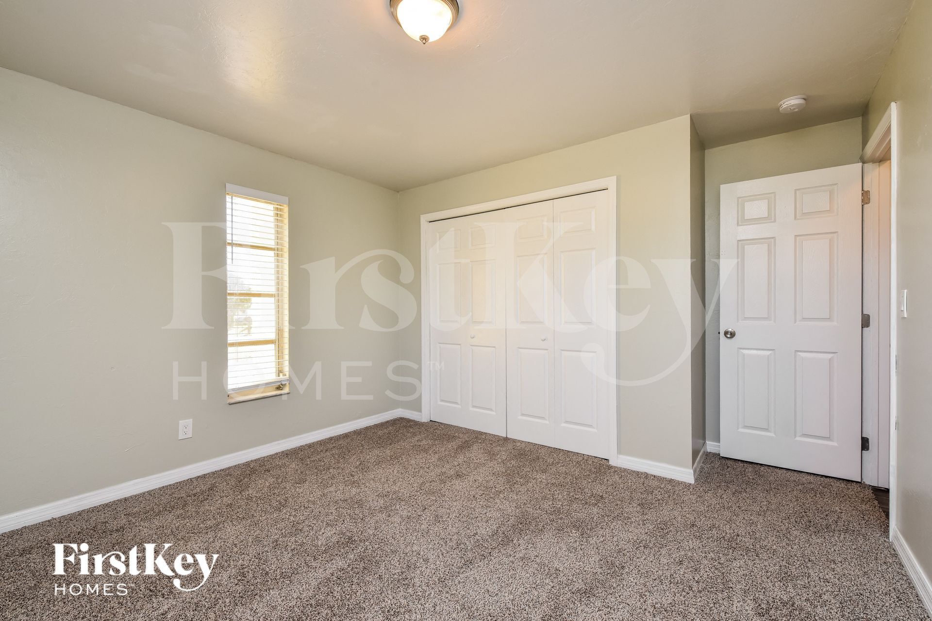 Building Photo - 1431 SE 35th St