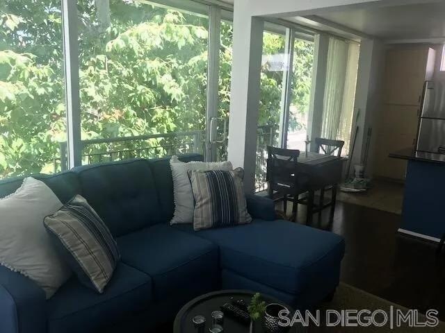 Building Photo - 101 W Market St