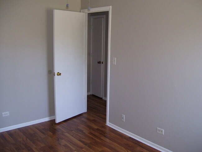 Building Photo - 260 Juniper Ln