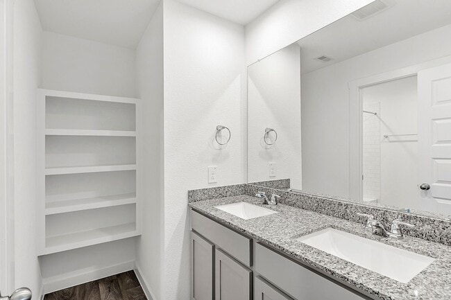 Building Photo - 31634 Whittis Hl Wy