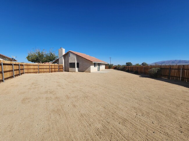 Building Photo - COMING SOON! Must See!!! Nice house at the end of a Cul de Sac!