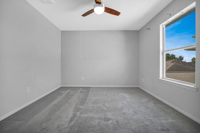 Building Photo - 6006 Barany Ct