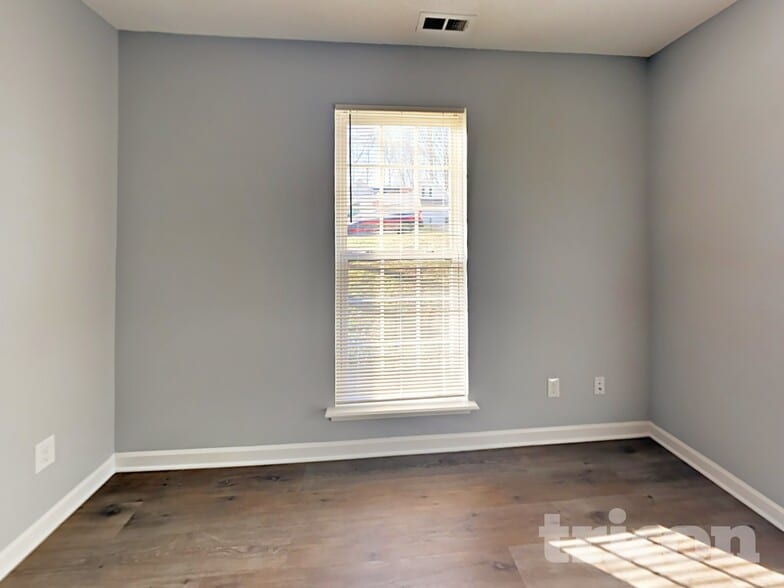 Building Photo - 8118 Bella Vista Ct