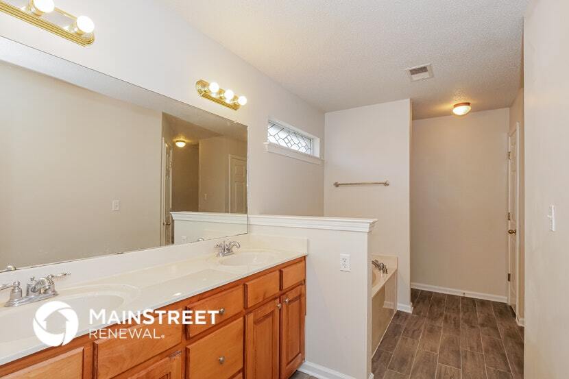 Building Photo - 7495 Eleanor Cove