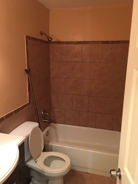 Building Photo - 702 Hudson Ave