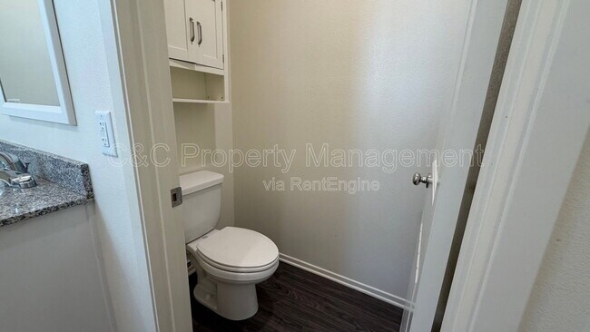 Building Photo - 2158 Albatross Way