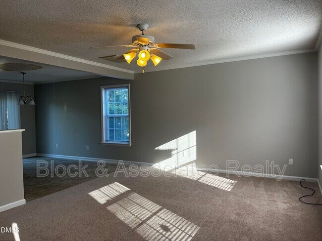 Building Photo - 5500 Marthonna Way