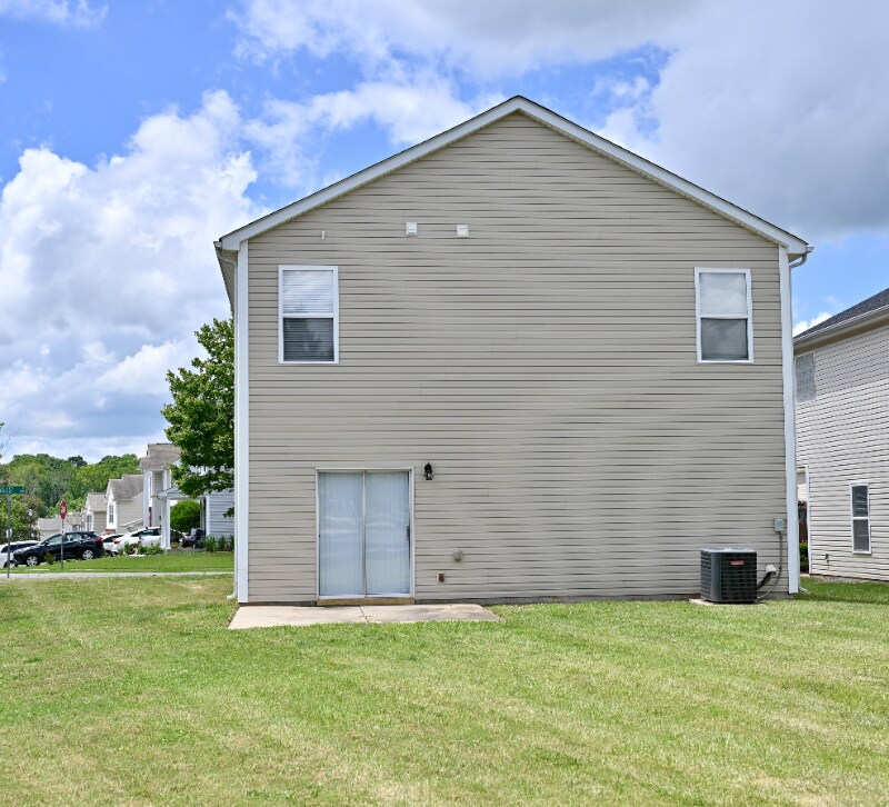 Building Photo - 7404 Loyalist St