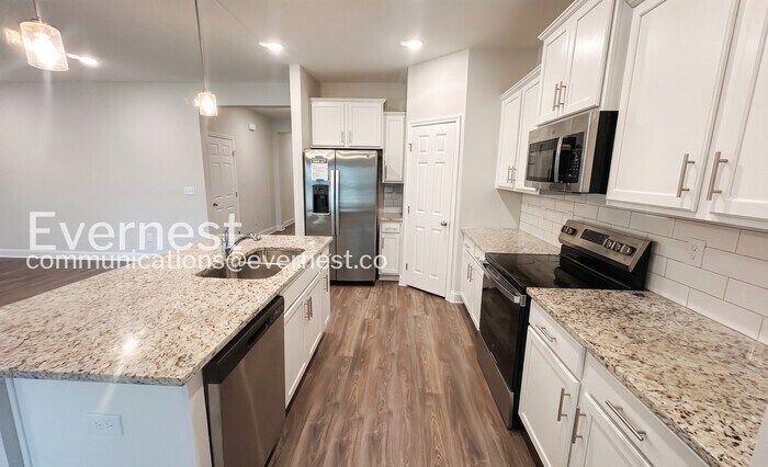 Building Photo - 169 Fall Mdw Dr