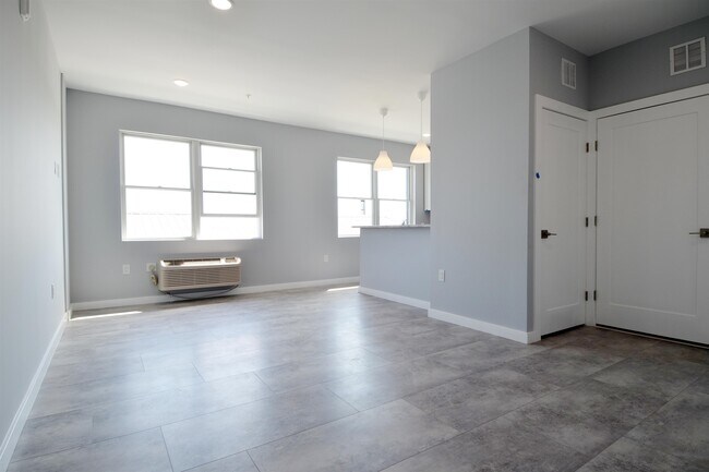 Building Photo - 82-84 E 31ST St