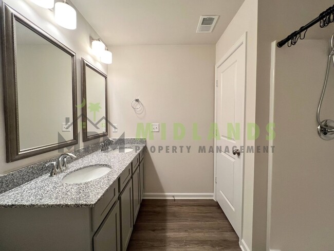 Building Photo - 822 Yellow Swan Ln