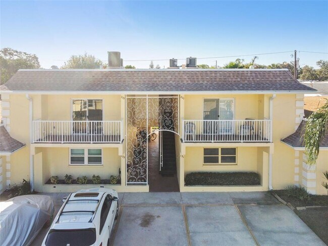 Building Photo - 610 Indian Rocks Rd N