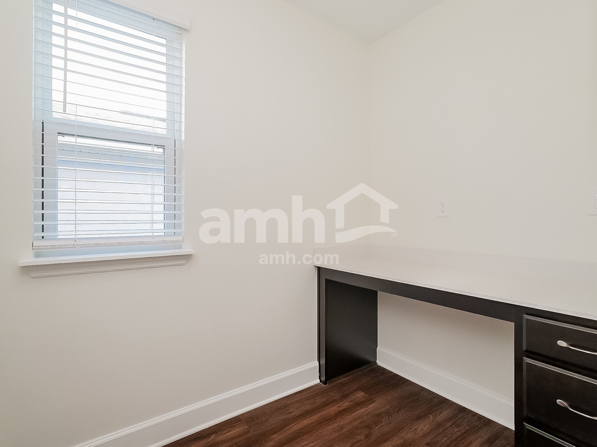 Building Photo - 29566 Cedar Waxwing Dr