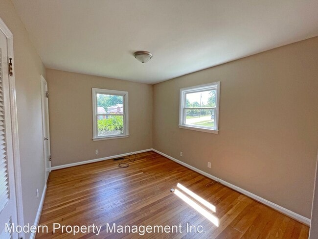 Building Photo - 3 br, 2 bath House - 398 Bradford Dr