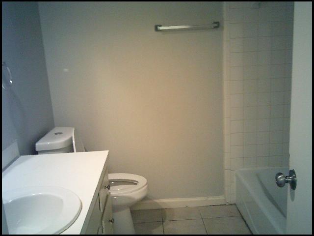 Building Photo - 1805 Sanford Dr