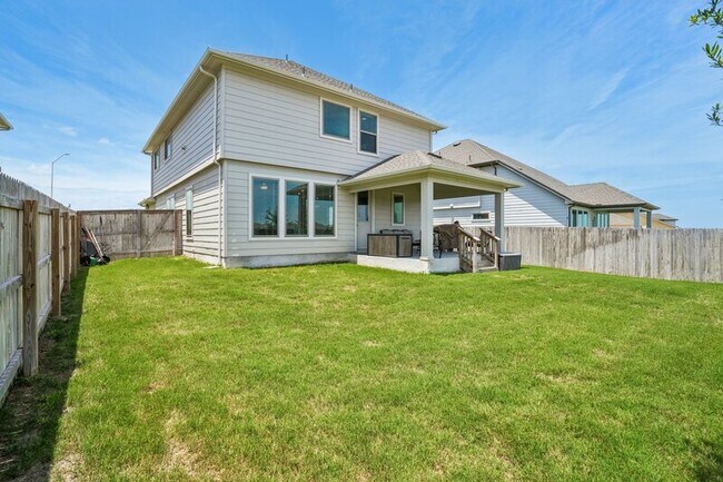 Building Photo - 5050 Park Cpe