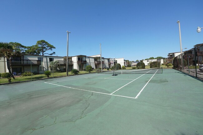 Building Photo - 308 Miracle Strip Pkwy SW