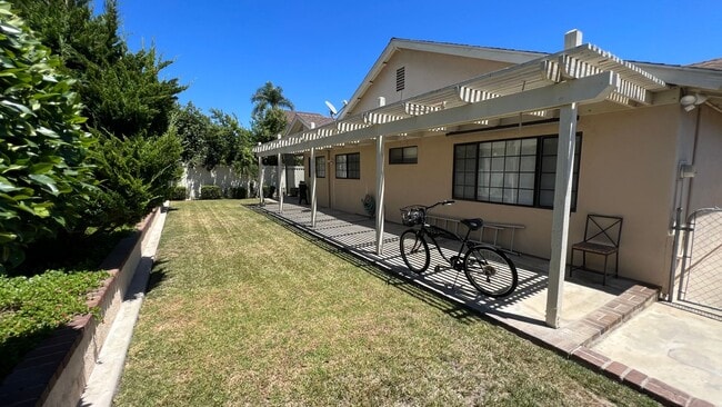 Building Photo - Wonderful 4 Bed 2 Bath Single Family Home ...