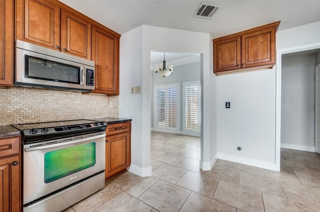 Building Photo - 4028 Rive Ln