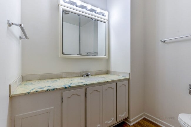 Building Photo - 9260 Dee Rd