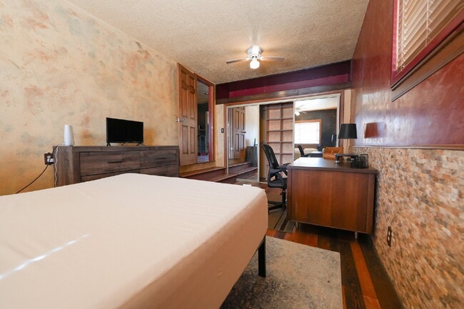 Building Photo - A New Mexico Charm Executive Rental — A Stay Made Simple