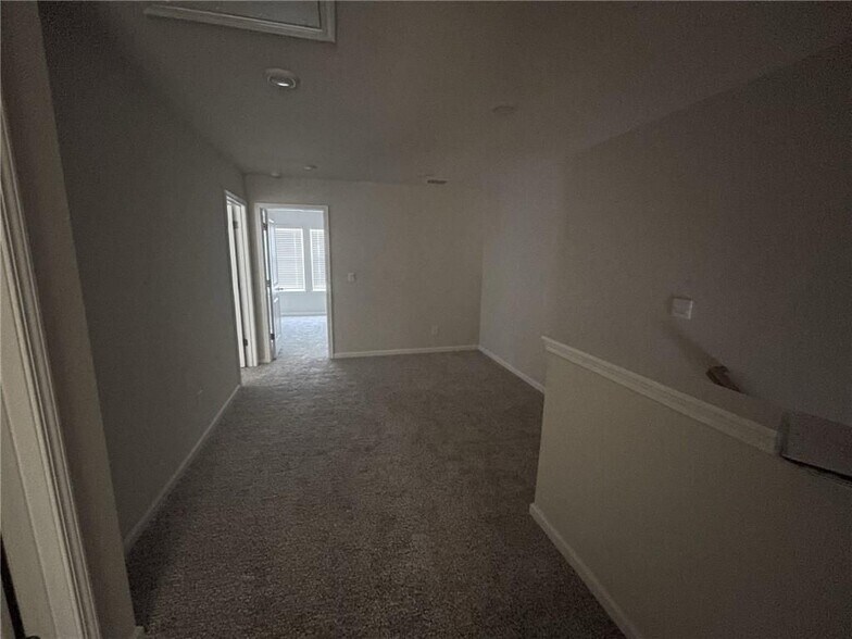 Building Photo - 108 Cedar Ln