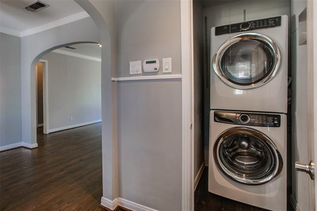 Building Photo - 2051 Marydale Rd