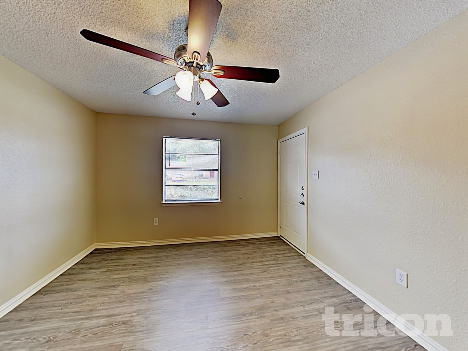 Building Photo - 1308 E Timberview Ln