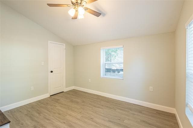 Building Photo - 814 N Harrison Ave