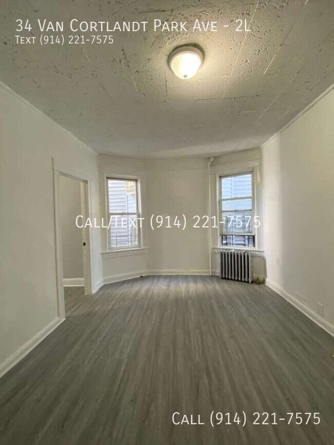 Building Photo - 34 Van Cortlandt Park Ave