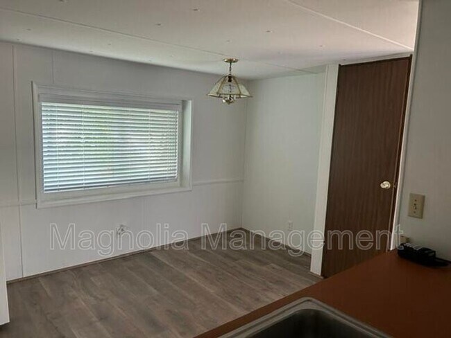 Building Photo - 2185 Kittrell Rd
