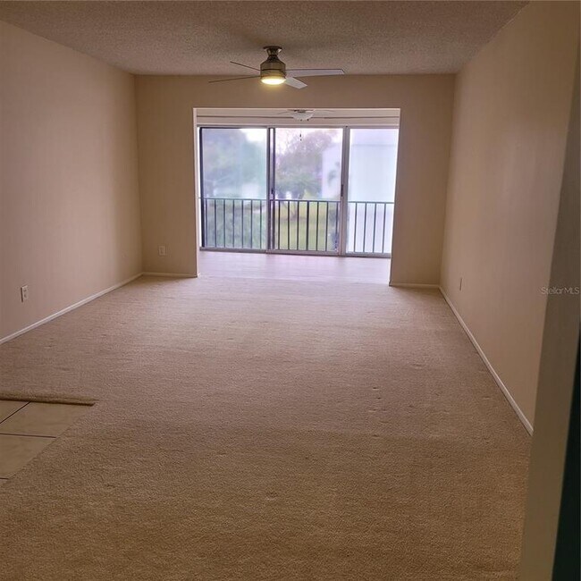 Building Photo - 2060 Marilyn St