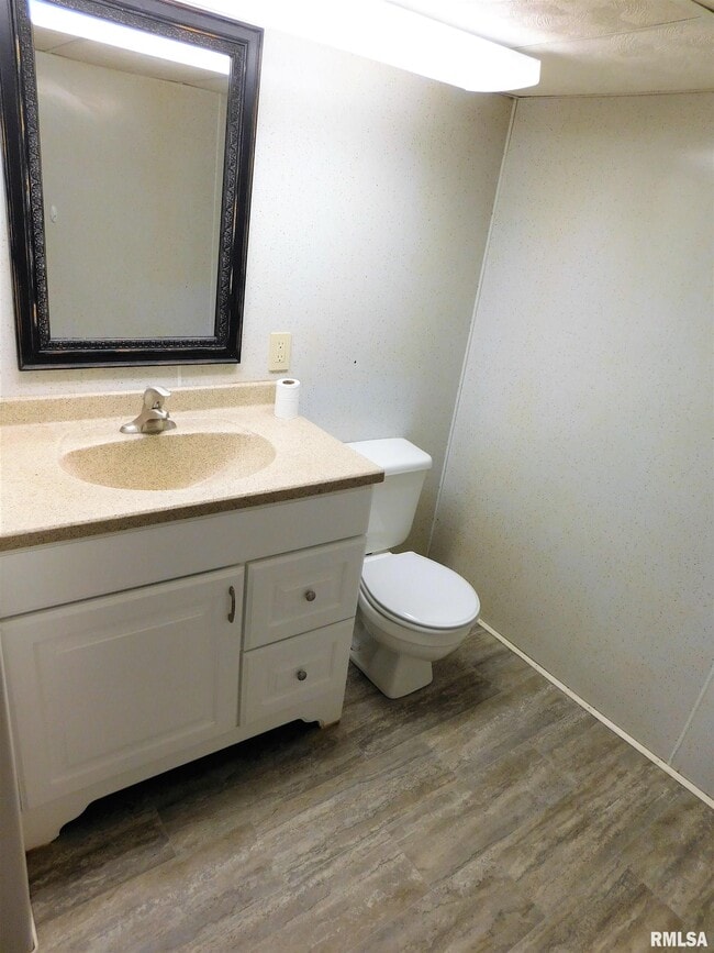 Building Photo - 1013 E Jackson St