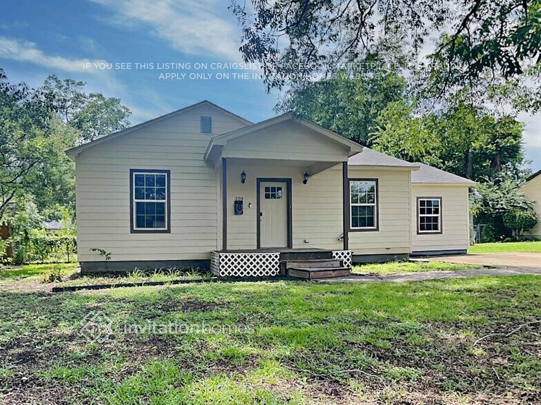 Primary Photo - 320 W Avenue G