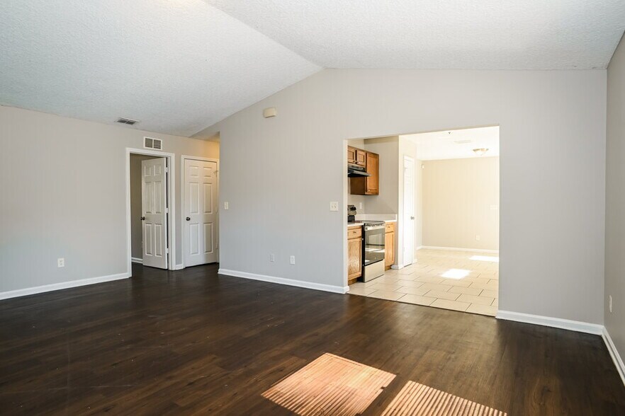 Building Photo - 9105 11th Ave