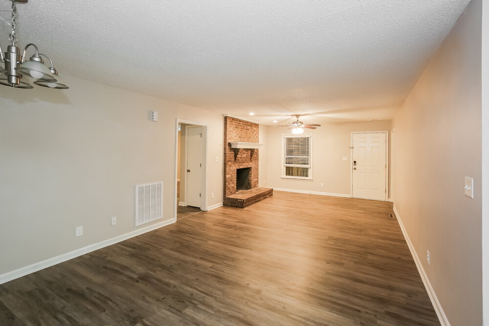 Building Photo - 431 Hillcrest Dr