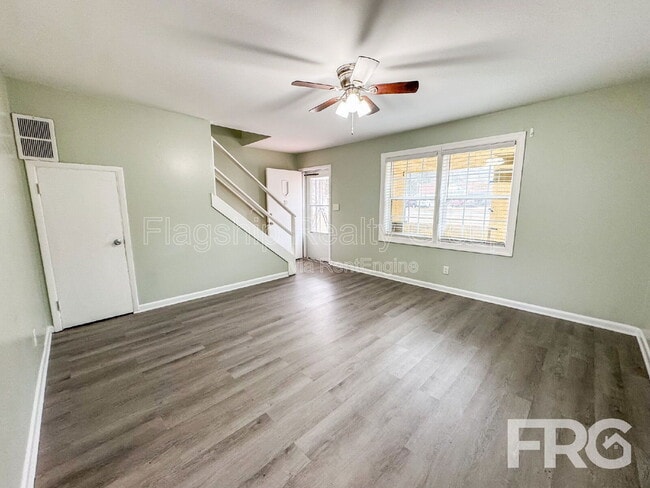 Building Photo - 111 W 15th St