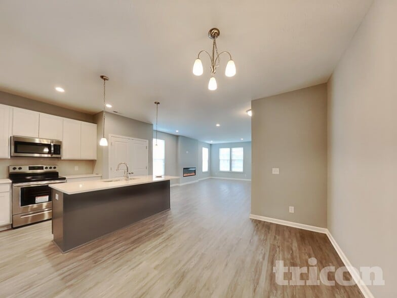 Building Photo - 303 Thomas Point Dr