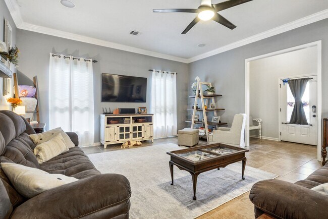 Building Photo - 8511 Arabella Ave