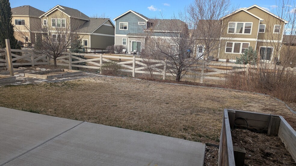 Building Photo - 433 Stout St