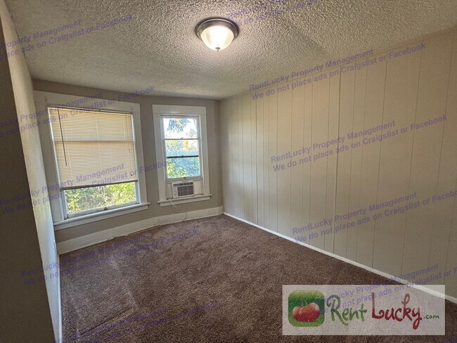 Building Photo - Singh Tacoma 4-Plex