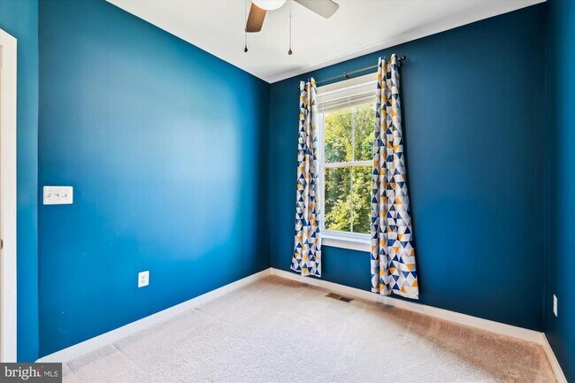 Building Photo - 1679 Signalman Ct